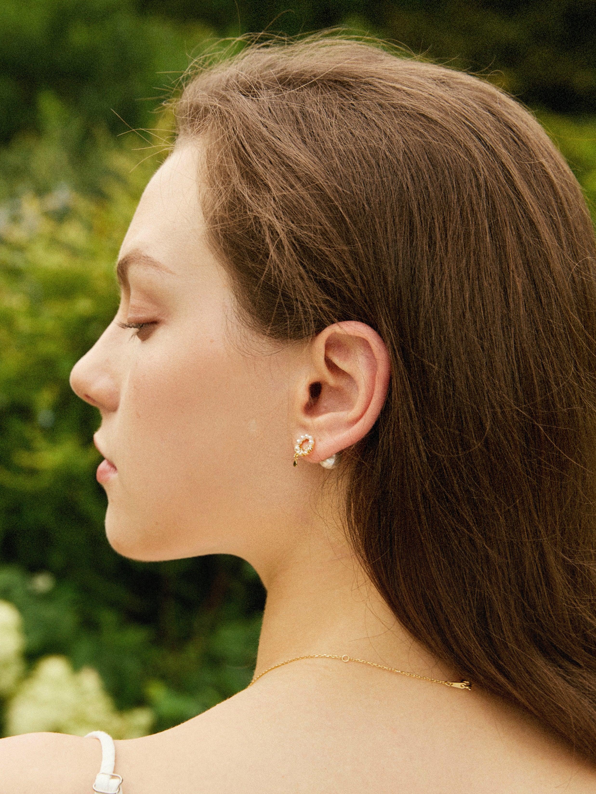 Vivienne Stub Pearl Earrings - MOUSAI