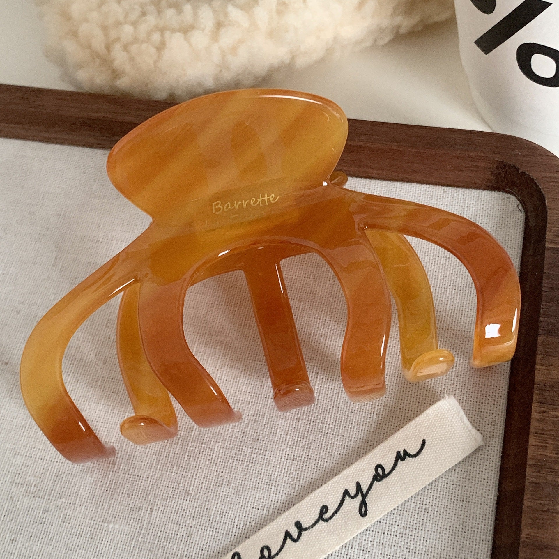 Puffy Puff Claw Clip - MOUSAI