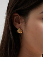 Cordelia Shell Earrings - MOUSAI