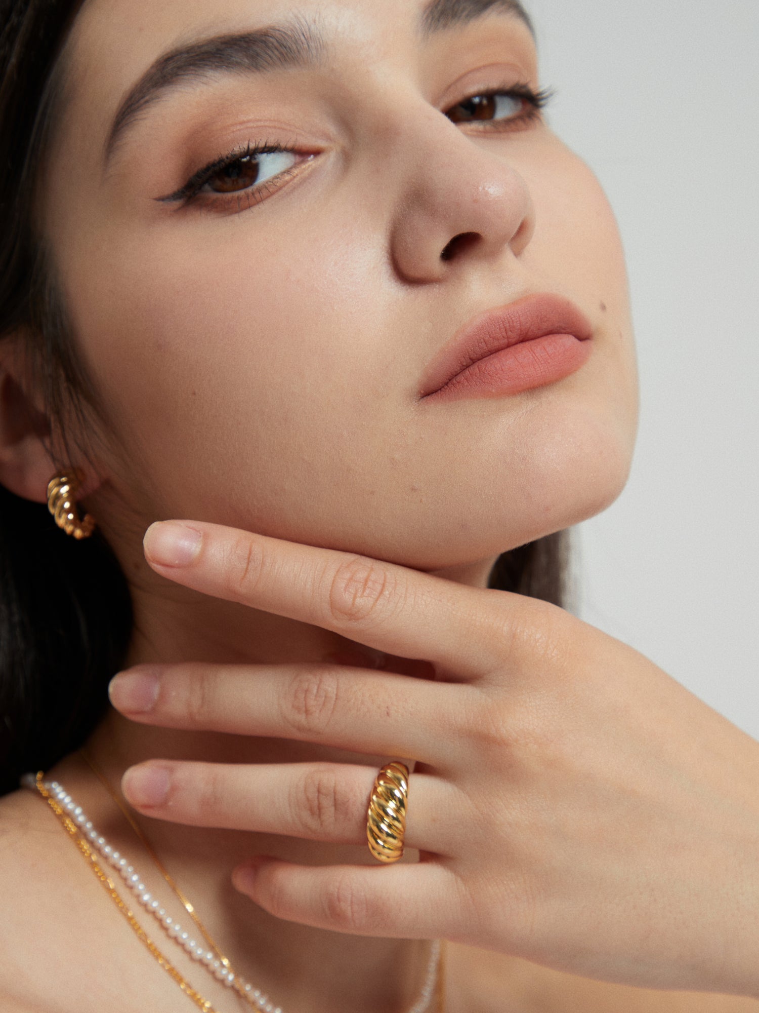 Lena Croissant Huggies Earrings – MOUSAI