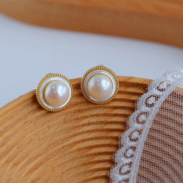 Elyna Pearl Earrings - MOUSAI
