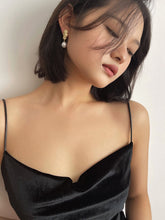 Cecily Pearl Drop Earrings - MOUSAI